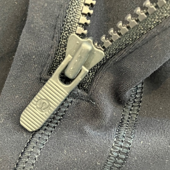 Lululemon Athletica women’s size 12 dark Blue Define Nulu Jacket New with tags - Picture 10 of 16